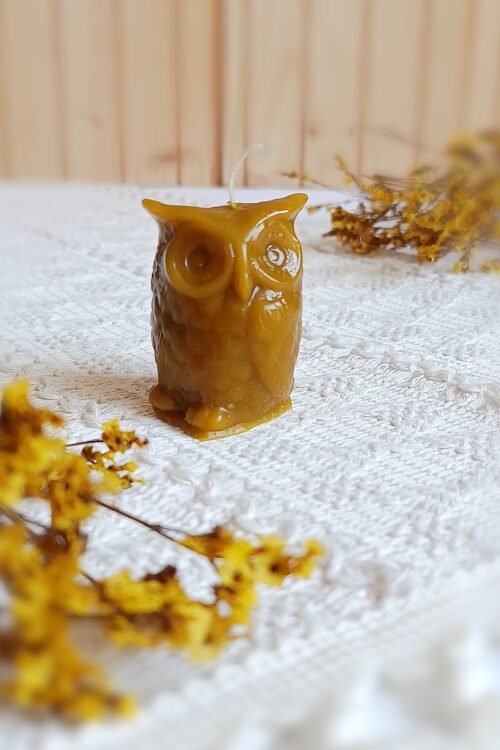 Świeca z naturalnego wosku pszczelego Sowa