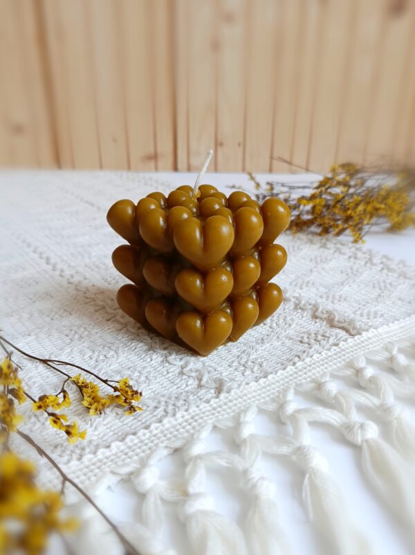 Świeca z naturalnego wosku pszczelego Miłość