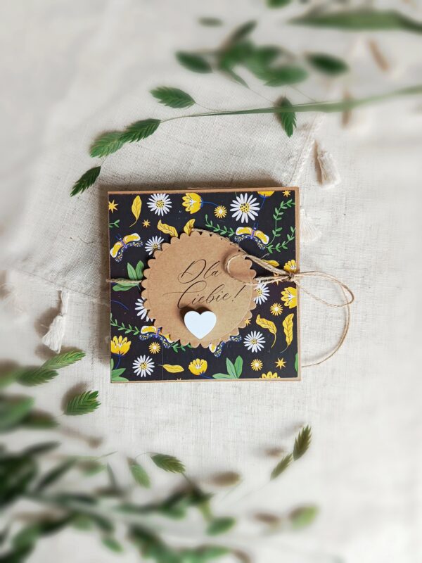 Pudełko z pietraszkowym ciastkiem - wzór 9