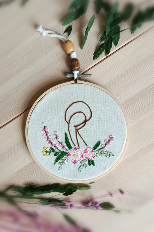 IMG_20250723_174113 Drewniany tamborek z ręcznym haftem - Maryja