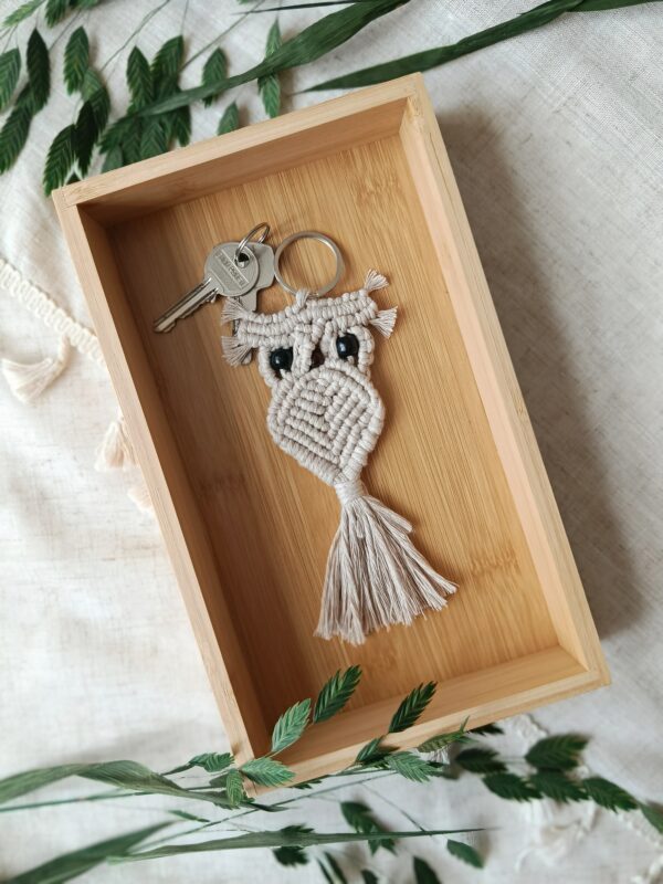 Makramowy brelok ręcznie robiony - Sowa