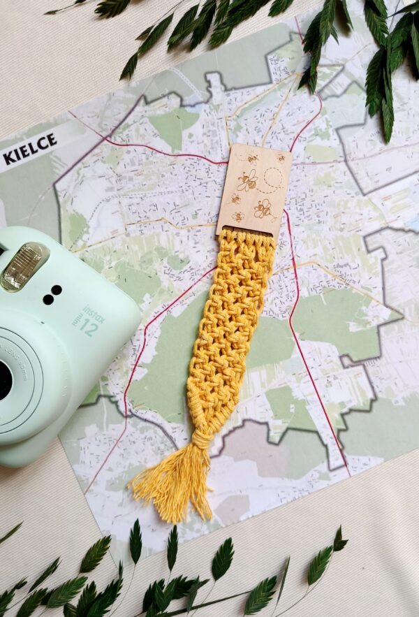 Zakładka do książki z makramy - Pietraszkowa Pasieka II