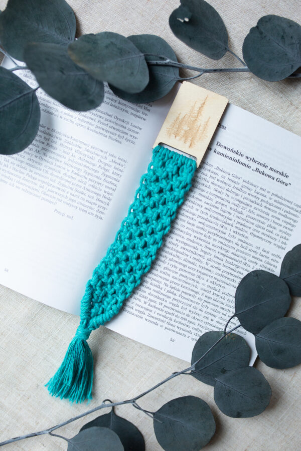 _K5D7566 Zakładka do książki z makramy Las