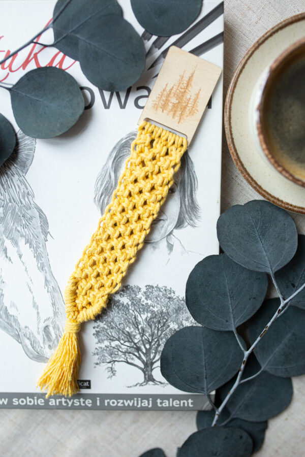 _K5D7594 Zakładka do książki z makramy Las
